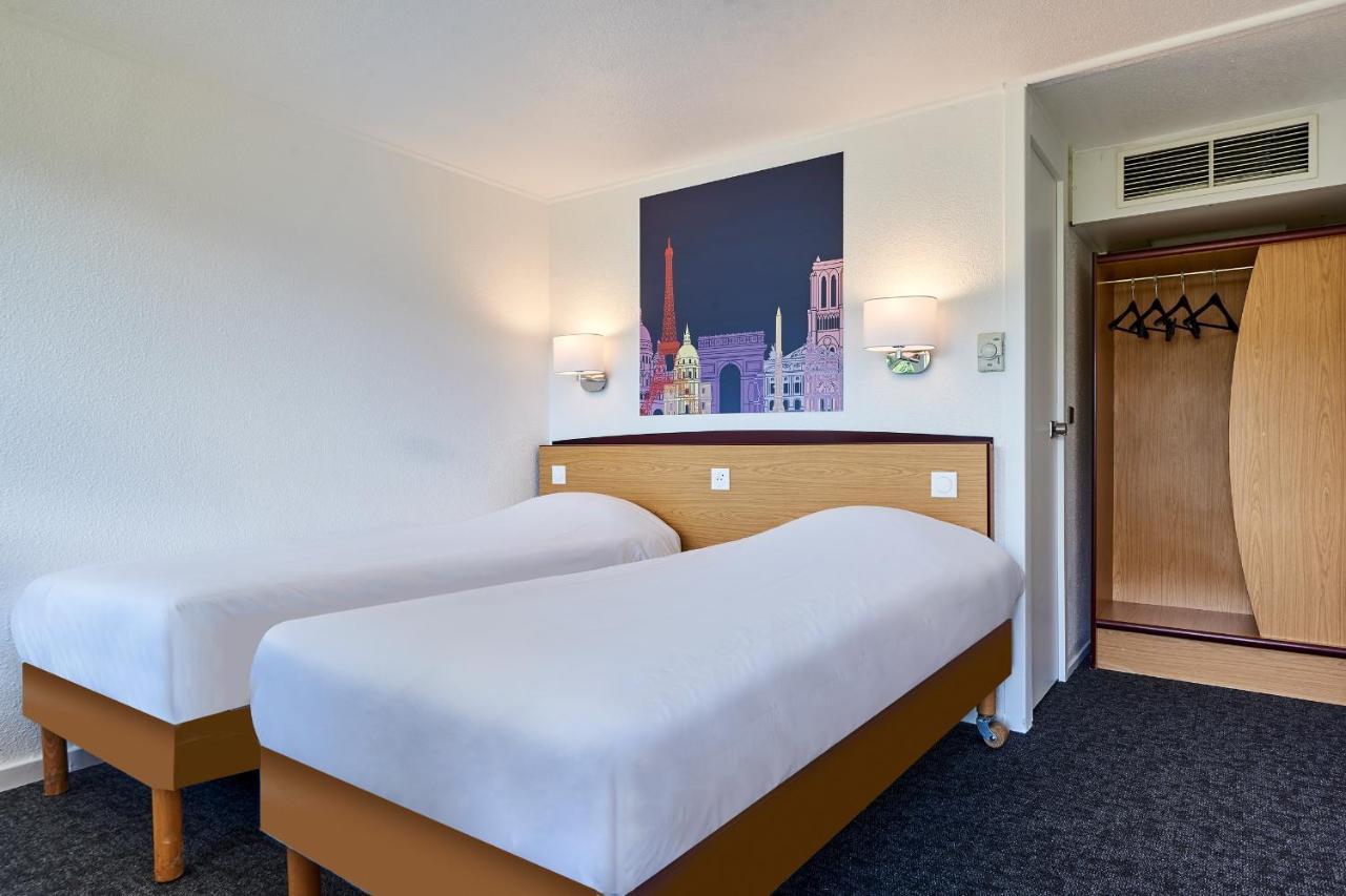 Kyriad Tarbes Bastillac Екстериор снимка